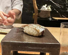 Dinner at HATSUNEZUSHI (初音鮨)