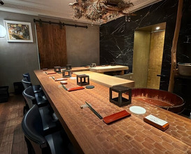 Dinner at HATSUNEZUSHI (初音鮨)