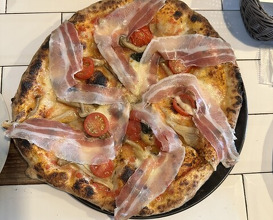 Dinner at IL PIZZAIOLO (イル・ピッツァイオーロ)