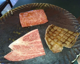 Dinner at Yakiniku Ito (焼肉井とう)