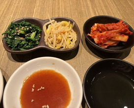 Dinner at Yakiniku Jumbo Hanare (焼肉 ジャンボ はなれ)