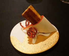 Dinner at Gastronomy Joel Robuchon (ガストロノミー ジョエル・ロブション)