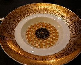 Dinner at Gastronomy Joel Robuchon (ガストロノミー ジョエル・ロブション)
