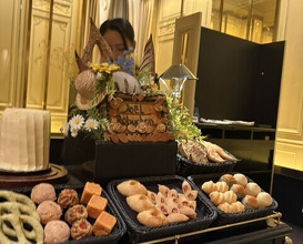 Dinner at Gastronomy Joel Robuchon (ガストロノミー ジョエル・ロブション)