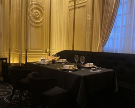 Dinner at Gastronomy Joel Robuchon (ガストロノミー ジョエル・ロブション)