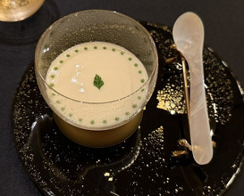 Dinner at Gastronomy Joel Robuchon (ガストロノミー ジョエル・ロブション)