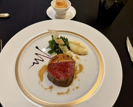 Dinner at Gastronomy Joel Robuchon (ガストロノミー ジョエル・ロブション)