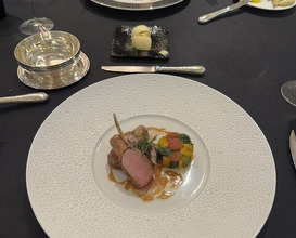 Dinner at Gastronomy Joel Robuchon (ガストロノミー ジョエル・ロブション)