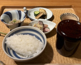 Dinner at Japanese cuisine Komatsu (日本料理こまつ)