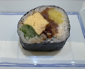 Dinner at Kyodaisushi