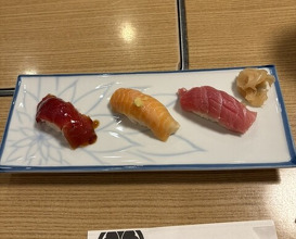Dinner at Kyogoku Zushi (京極寿司)