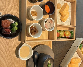 Dinner at LAT.34°N by AO
