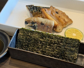 Dinner at LAT.34°N by AO