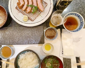 Dinner at Tonkatsu Mange (とんかつ マンジェ)