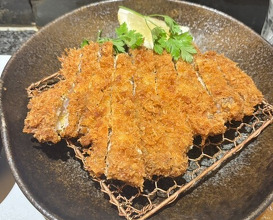 Dinner at Tonkatsu Mange (とんかつ マンジェ)