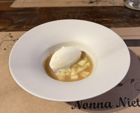 Dinner at Nonna Nietta (Nonna Nietta)