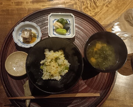 Dinner at Onjaku (温石)