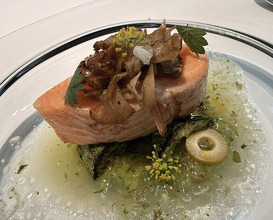 Dinner at Otowa restaurant (オトワ レストラン)