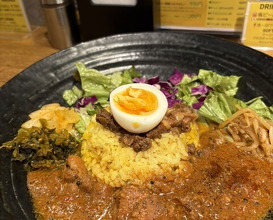 Dinner at SPICY CURRY Roka (SPICY CURRY 魯珈)