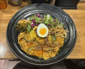 Dinner at SPICY CURRY Roka (SPICY CURRY 魯珈)