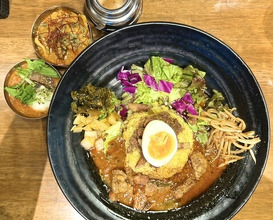Dinner at SPICY CURRY Roka (SPICY CURRY 魯珈)