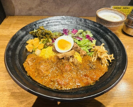 Dinner at SPICY CURRY Roka (SPICY CURRY 魯珈)