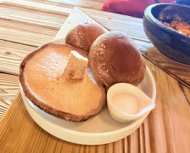 Dinner at Robatayaki Sanroku (ろばたやき山ろく)