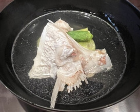 Dinner at Shun (瞬)