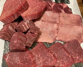 Dinner at Yakiniku Sudou Haruyoshi (焼肉すどう 春吉)