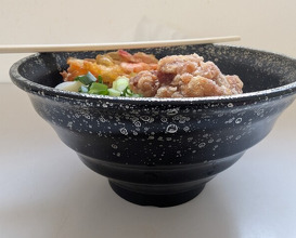 Dinner at Suzaki Shokuryohin Ten (須崎食料品店)