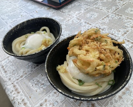 Dinner at Suzaki Shokuryohin Ten (須崎食料品店)