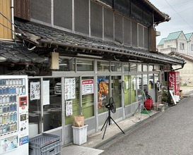 Dinner at Suzaki Shokuryohin Ten (須崎食料品店)