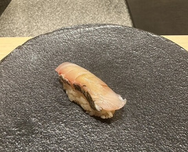 Dinner at Sushi Suzuki (鮨 鈴木)