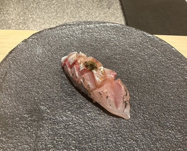 Dinner at Sushi Suzuki (鮨 鈴木)