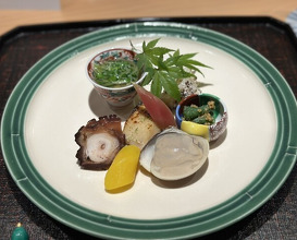 Dinner at Japanese cuisine Takamitsu (日本料理 鷹光)