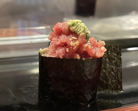 Dinner at Takara Zushi Bunten (宝寿司分店)