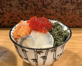 Dinner at Takara Zushi Bunten (宝寿司分店)