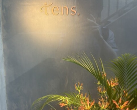 Dinner at tens. (tens.)