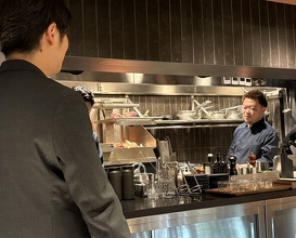 Dinner at tens. (tens.)