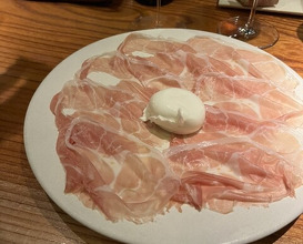 Dinner at TOM Curiosa