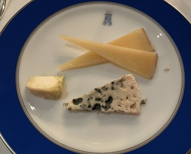 Dinner at TOUR D'ARGENT Toukyou (トゥールダルジャン 東京)