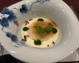 Dinner at Tout La Joie Ism (トゥ・ラ・ジョア イズム)