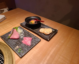 Dinner at Yoroniku