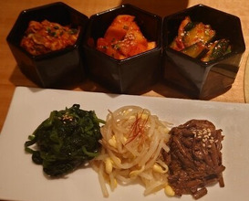 Dinner at Yoroniku