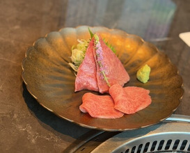 Dinner at YORONIKU TOKYO