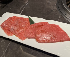 Dinner at YORONIKU TOKYO