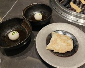 Dinner at YORONIKU TOKYO