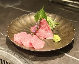 Dinner at YORONIKU TOKYO