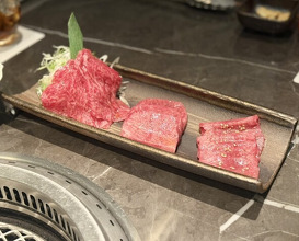 Dinner at YORONIKU TOKYO