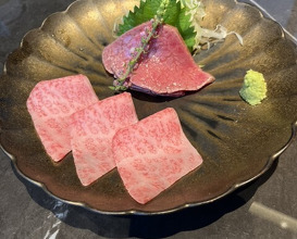 Dinner at YORONIKU TOKYO